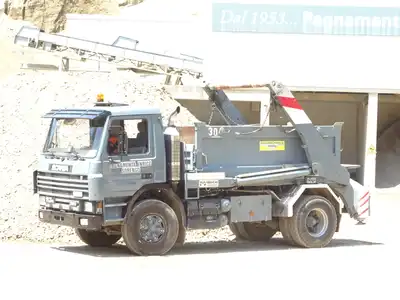 Camion della flotta Pagnamenta in attività