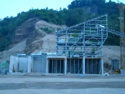 Fase di costruzione del nuovo impianto di processamento materiali